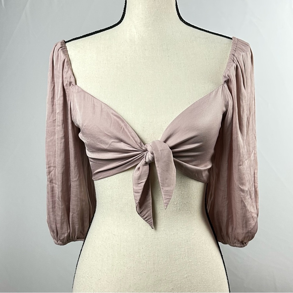 KIMCHI BLUE UO satin pink tie front pouf sleeve crop top - size small